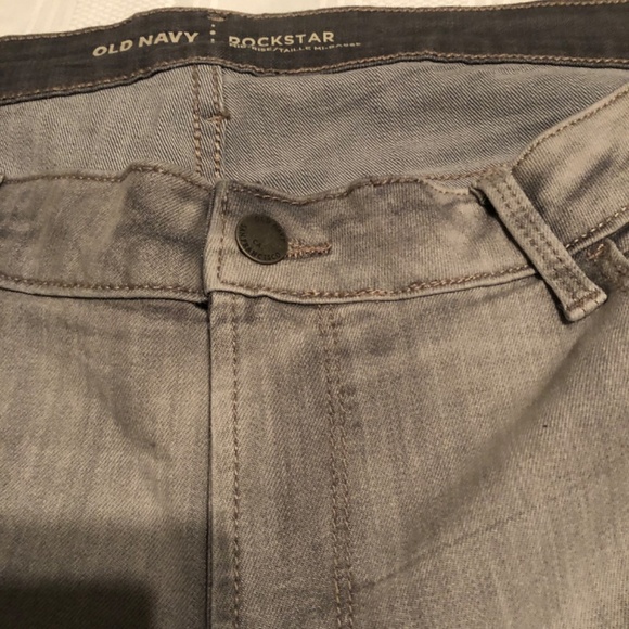 Old Navy mid rise - Rockstar jeans size 16 regular fit- new or like new jeans - Picture 4 of 9